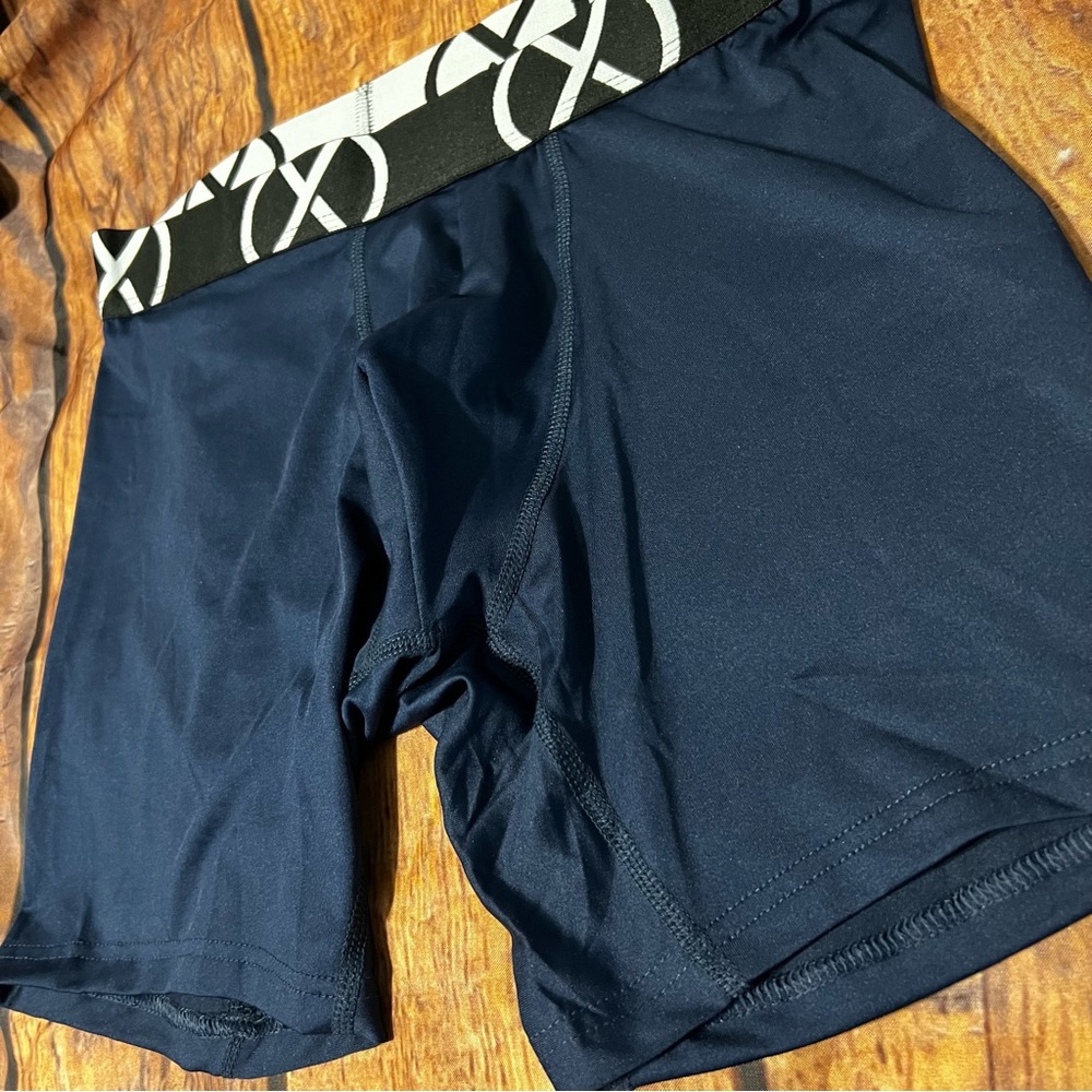 **NEW** Mens Underwear - Picture 5 of 7